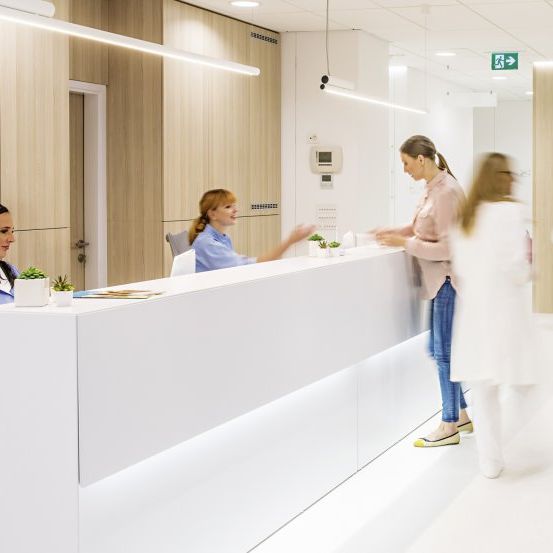 Strive for the optimum! Streamline your daily clinical work and drive practice development. The remote Biometry workstation expands your exam lane and offers new opportunities for patient education. Dive into the possibilities of GALILEI G6 ColorZ.